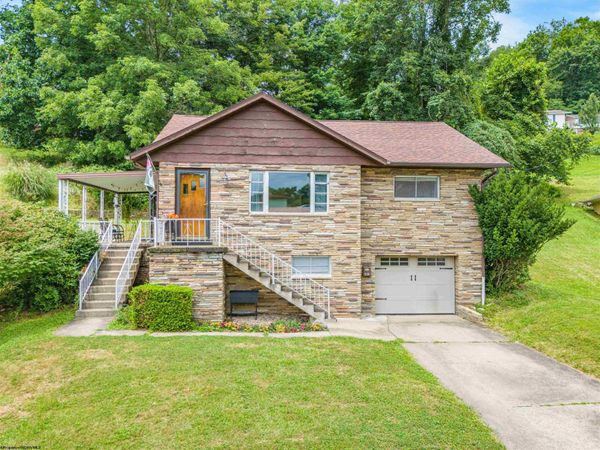 1136 Village Way, Fairmont, WV 26554
