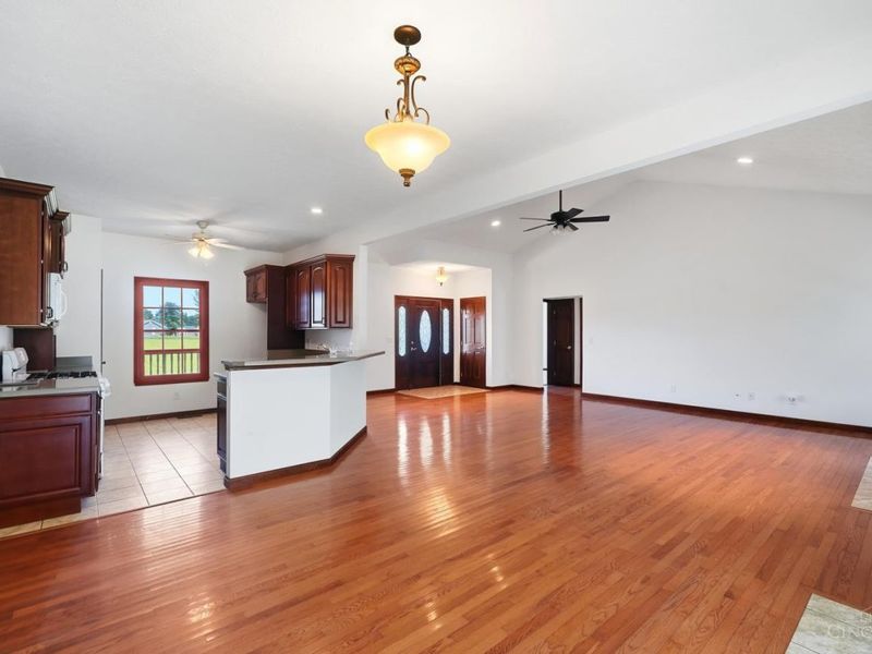 10228 State Route 730, Blanchester, OH 45107 Photo 10