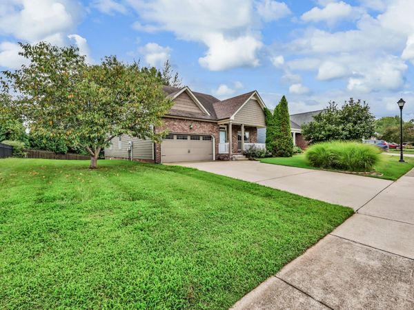 2228 Fairfax Dr , Clarksville, TN 37043