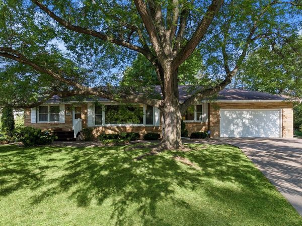 1937 Westwood Circle , Roseville, MN 55113