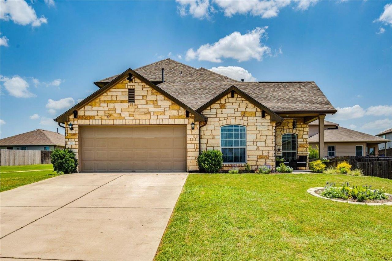 154 Screech Owl Dr, Kyle, TX 78640 Main Photo