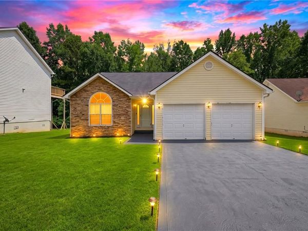 1759 Portwest Way , Hampton, GA 30228