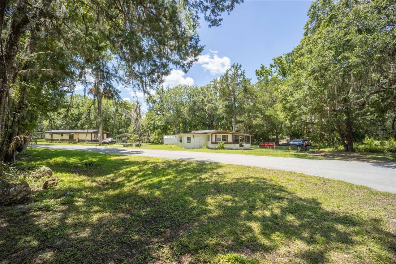 2886 N C 470, Lake Panasoffkee, FL 33538 Photo