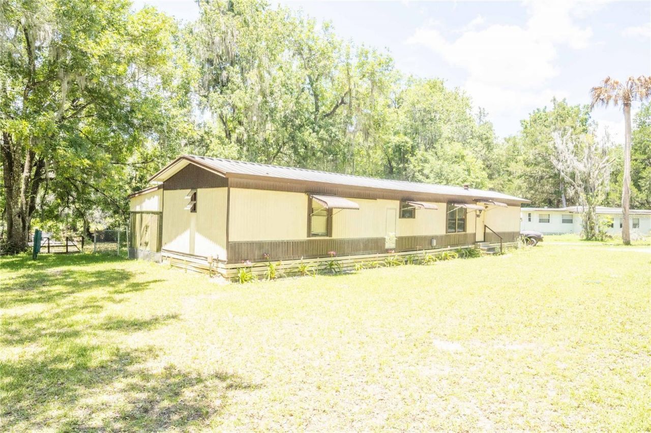 2886 N C 470, Lake Panasoffkee, FL 33538 Photo
