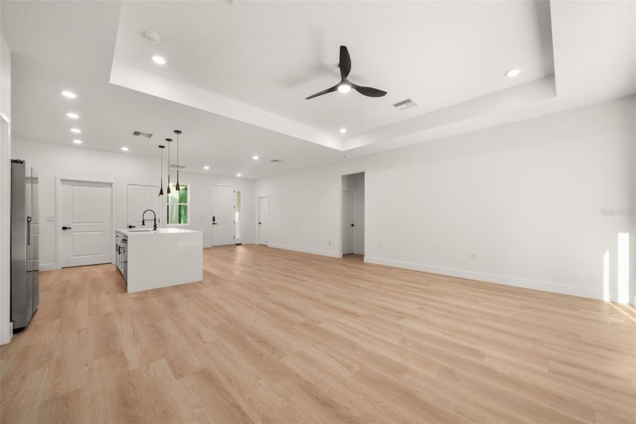 8381 Mantua Avenue , Sebring, FL 33872 Photo