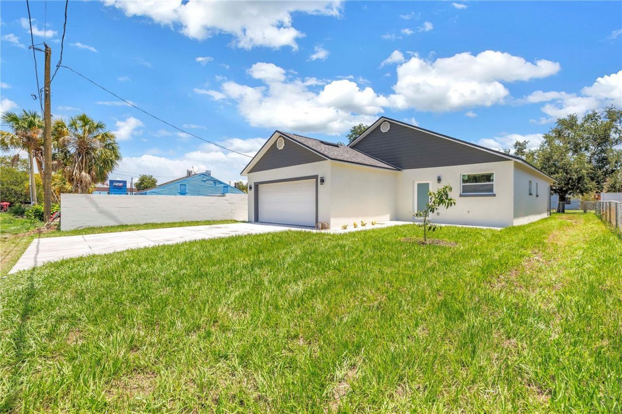 1827 16th Street S, Saint Petersburg, FL 33705 Photo