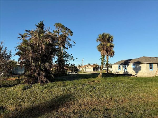 57 MARK TWAIN LN , ROTONDA WEST, FL 33947