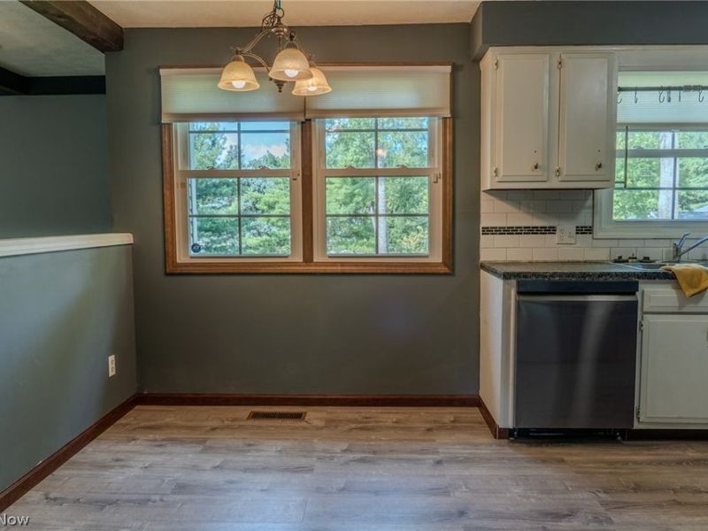 203 Albany Drive NW, Canton, OH 44708 Photo 19