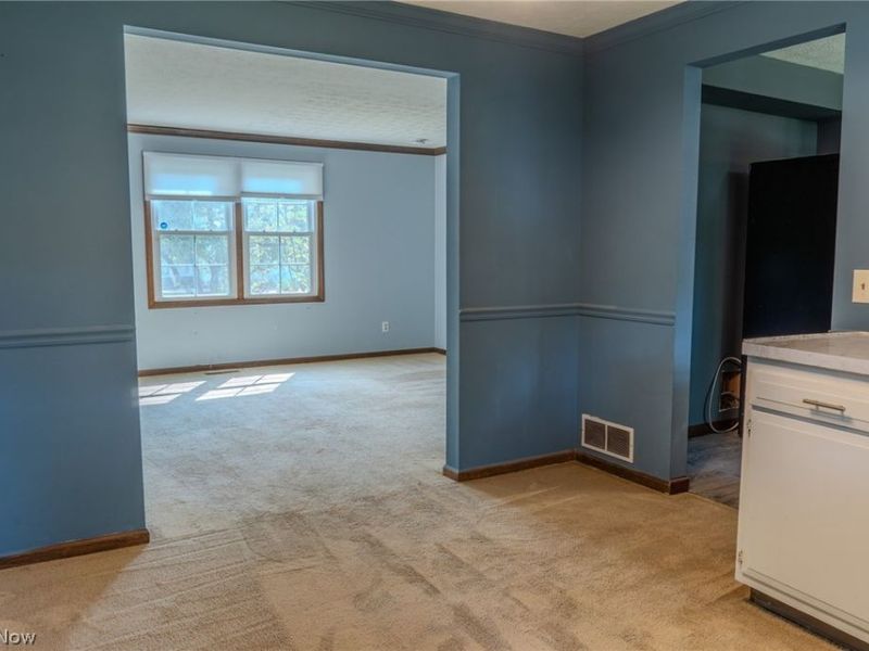 203 Albany Drive NW, Canton, OH 44708 Photo 24