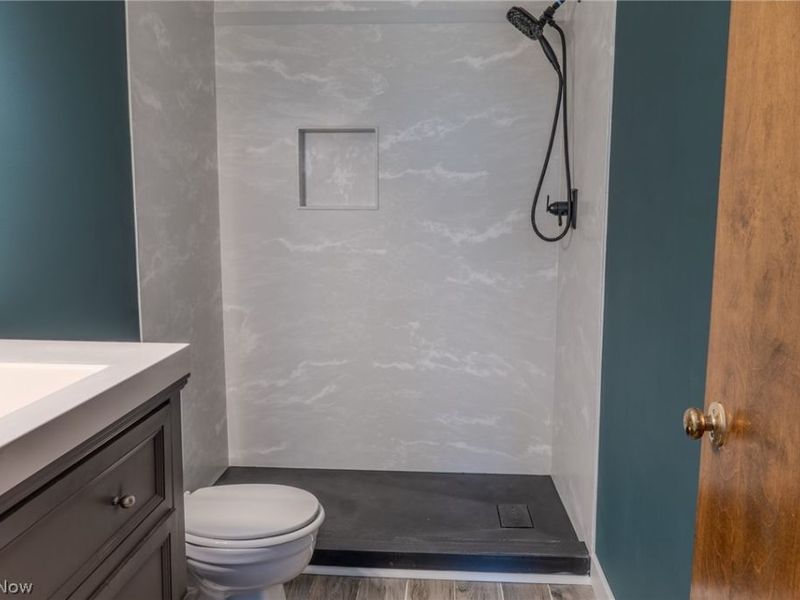203 Albany Drive NW, Canton, OH 44708 Photo 33