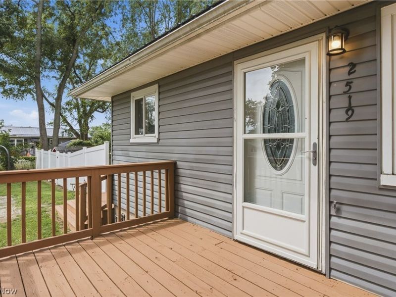2519 Maxine Avenue NE, Canton, OH 44705 Photo 3