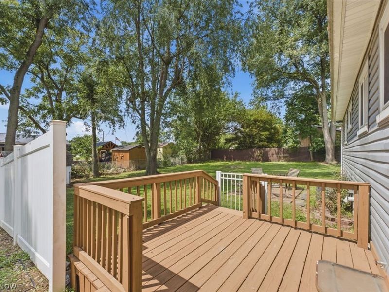 2519 Maxine Avenue NE, Canton, OH 44705 Photo 4