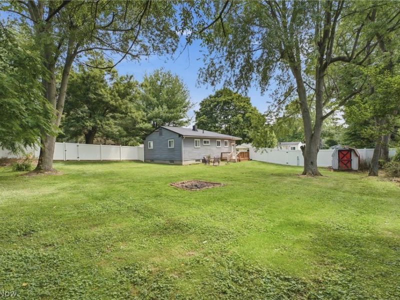 2519 Maxine Avenue NE, Canton, OH 44705 Photo 7