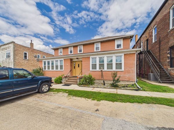 605 Reed Street , Beecher, IL 60401