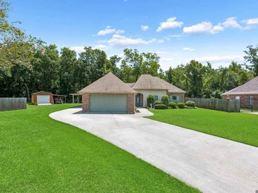 8512 M's Cove, Sorrento, LA 70778