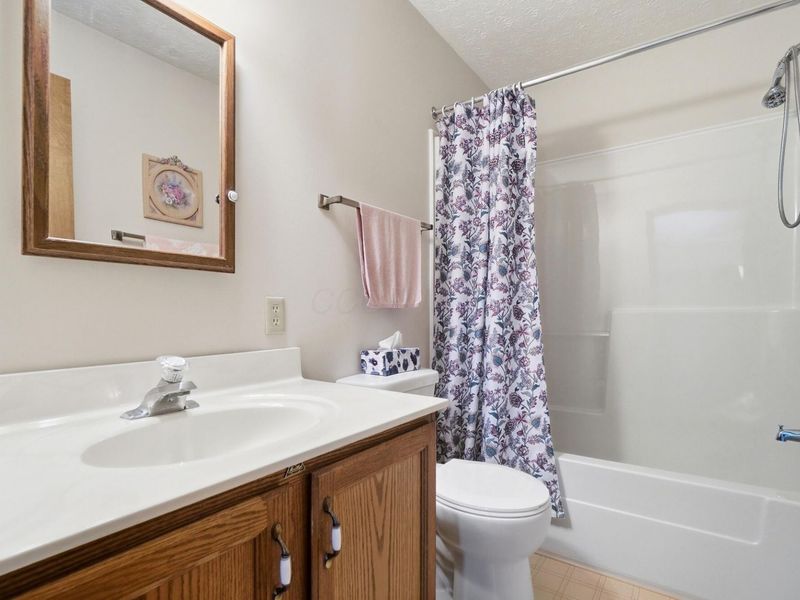 235 Timber Ridge Drive , Pickerington, OH 43147 Photo 16