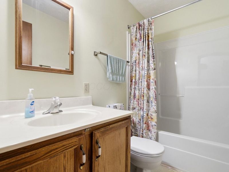 235 Timber Ridge Drive , Pickerington, OH 43147 Photo 19