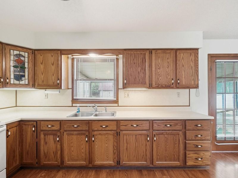 235 Timber Ridge Drive , Pickerington, OH 43147 Photo 9
