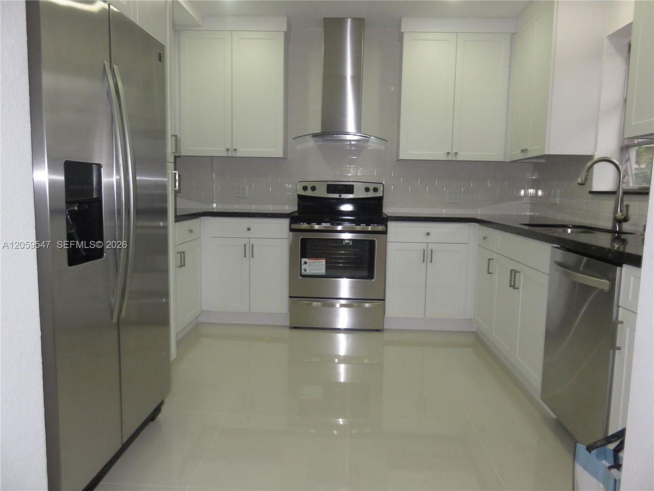 5801 SW 28 St , Miami, FL 33155 Photo