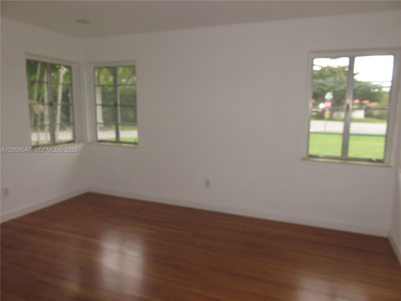 5801 SW 28 St , Miami, FL 33155 Photo