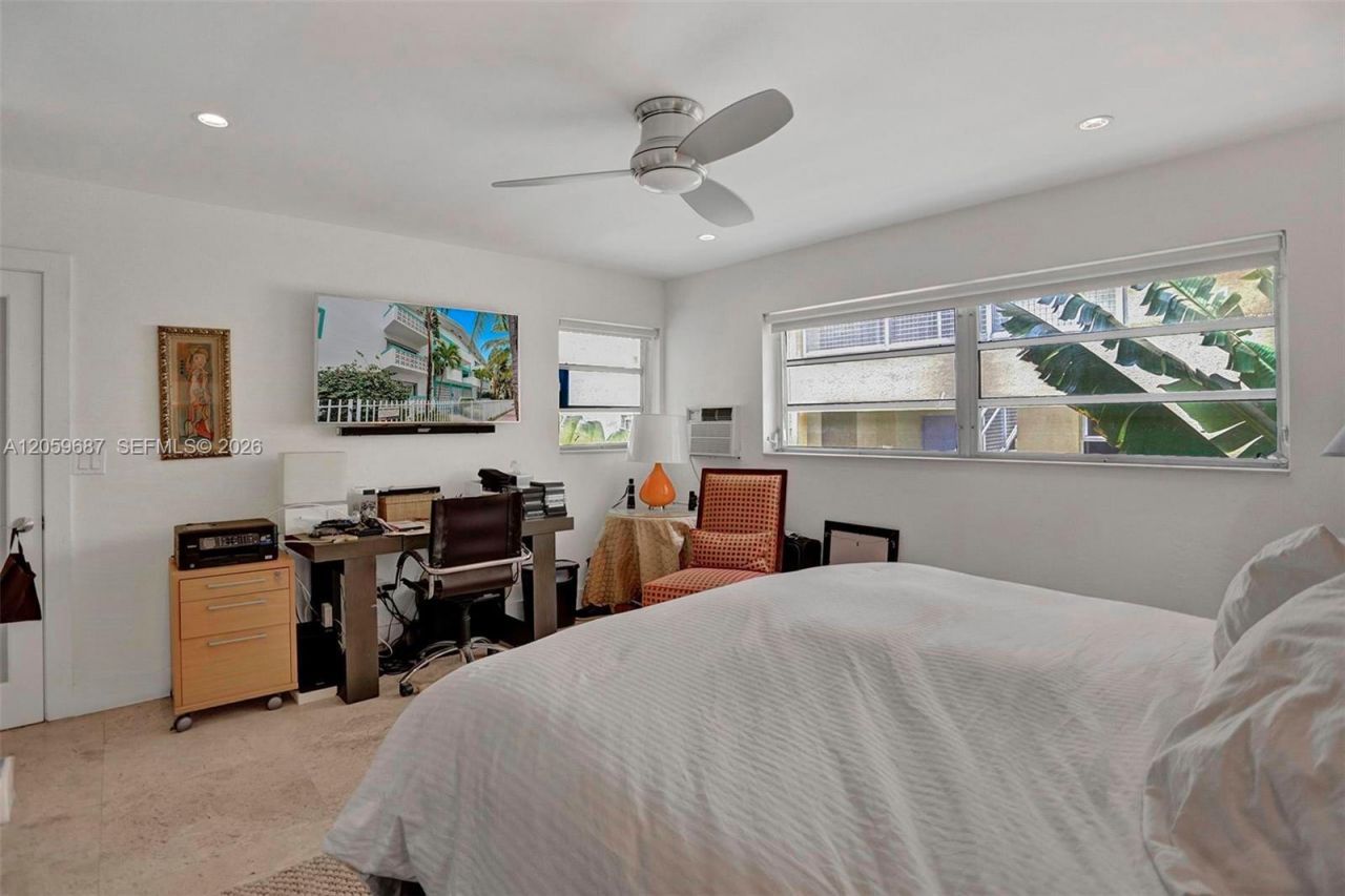 350 Collins Ave, Unit 310, Miami Beach, FL 33139 Photo