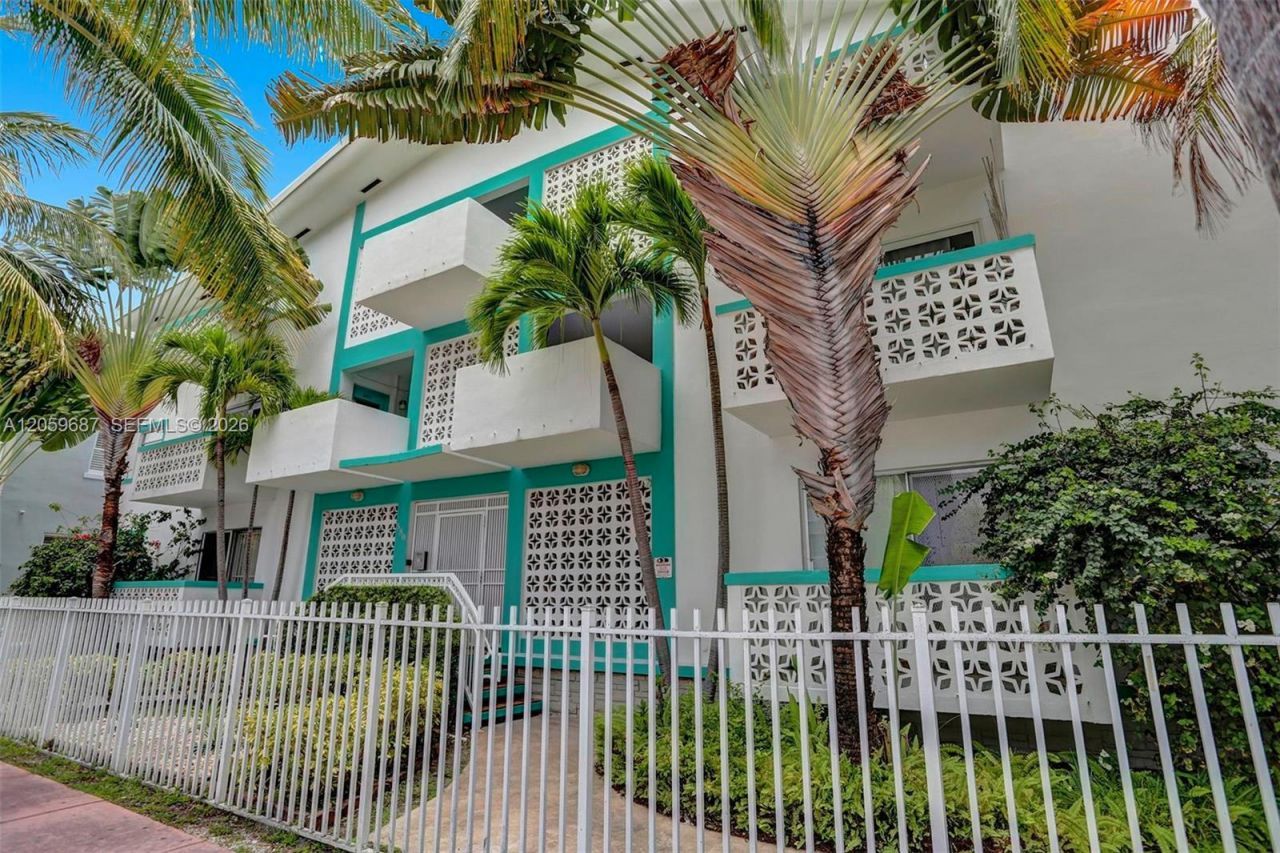 350 Collins Ave, Unit 310, Miami Beach, FL 33139 Photo