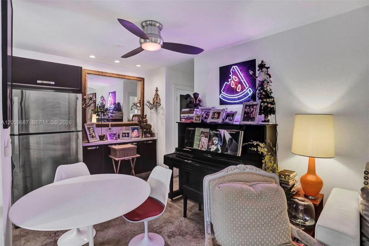 350 Collins Ave , Unit 310, Miami Beach, FL 33139 Photo