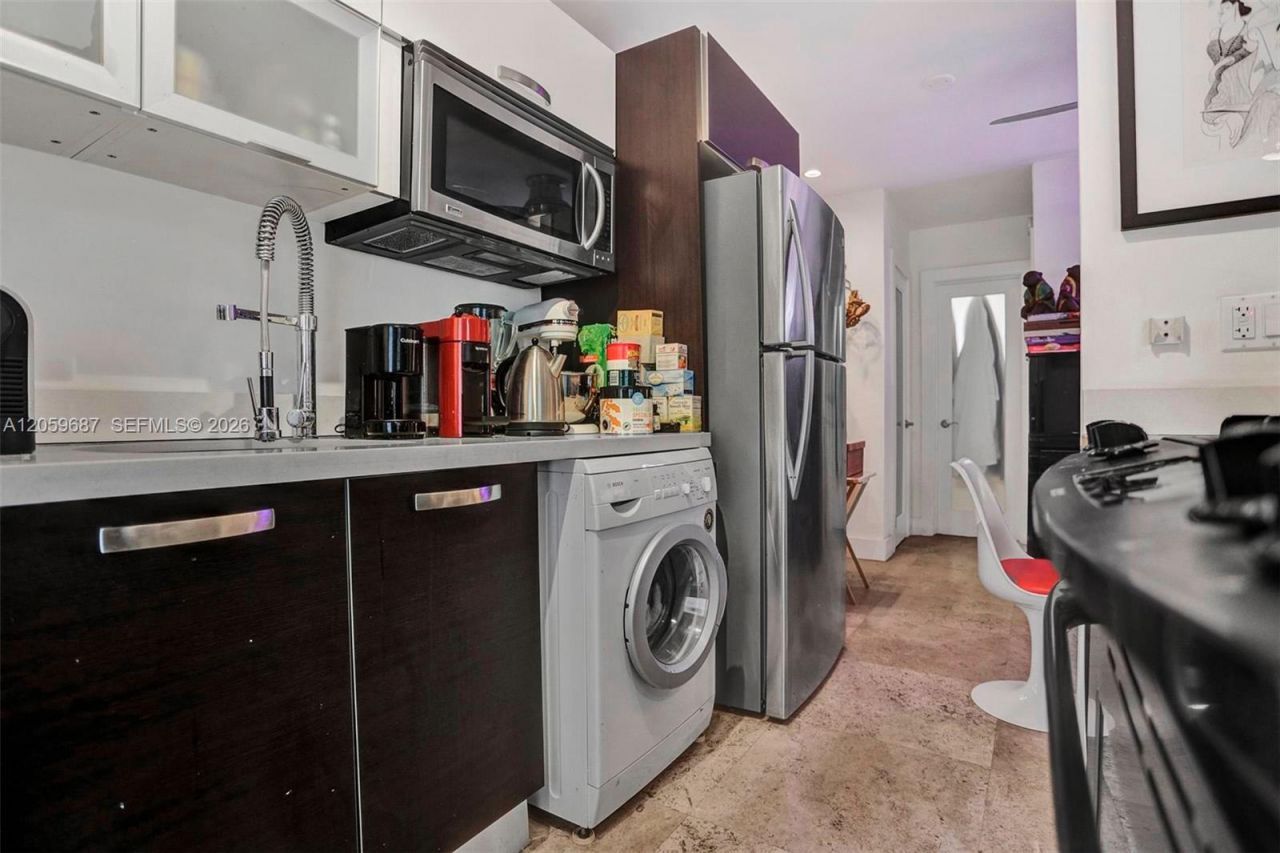 350 Collins Ave , Unit 310, Miami Beach, FL 33139 Photo