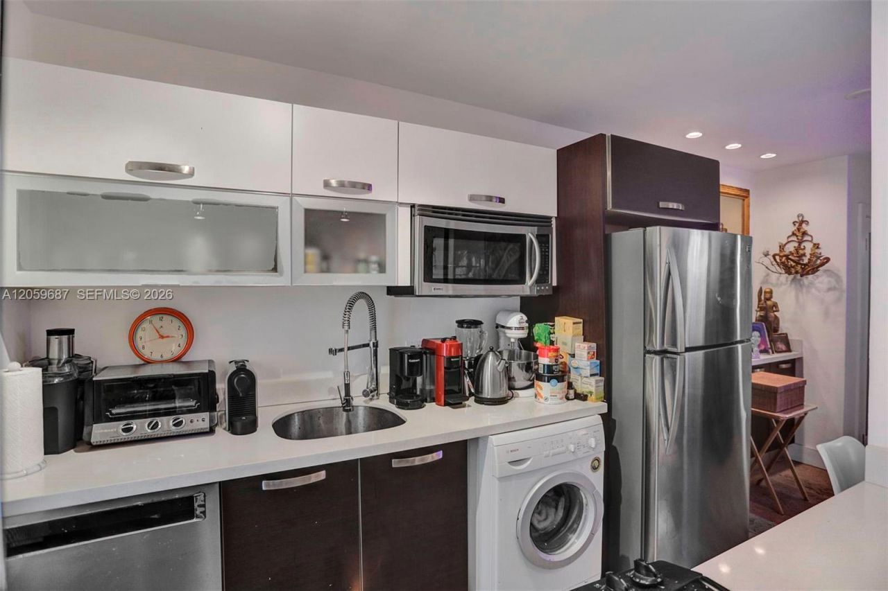 350 Collins Ave, Unit 310, Miami Beach, FL 33139 Photo