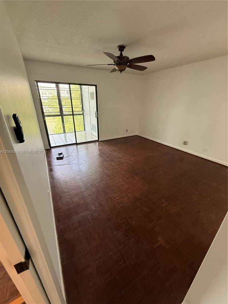 7370 Ashmont Cir, Unit 301, Tamarac, FL 33321 Photo