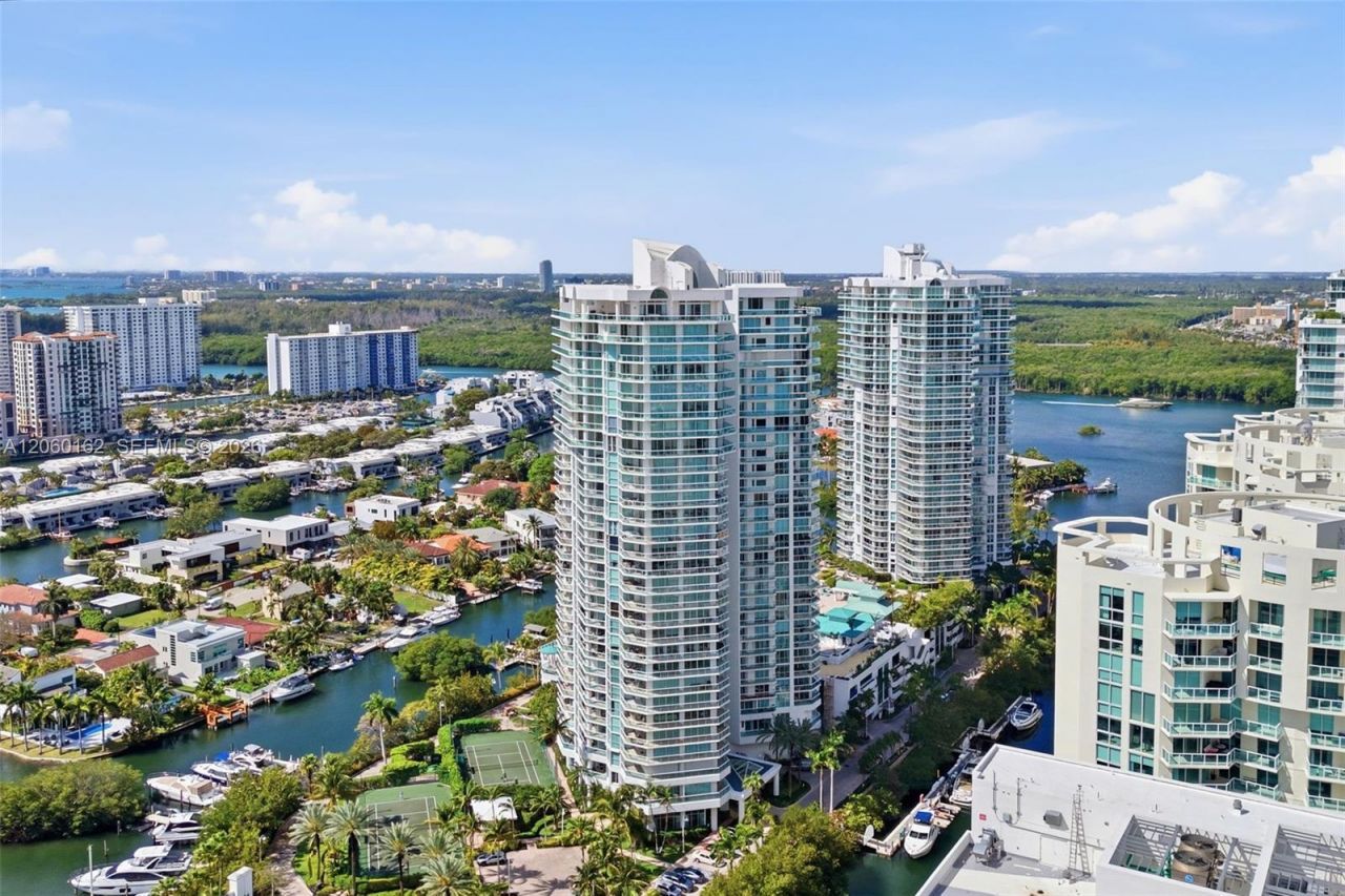 16400 Collins Ave , Unit 544, Sunny Isles Beach, FL 33160 Photo