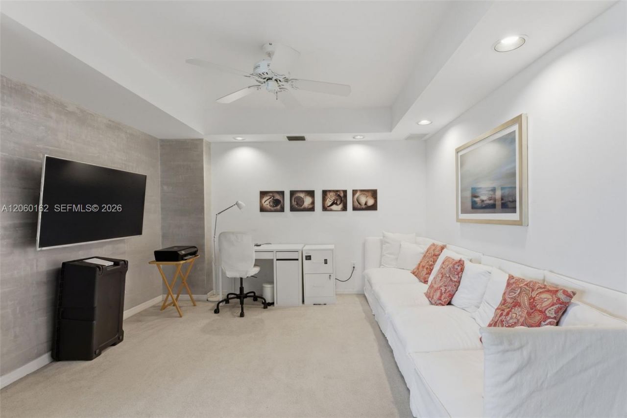 16400 Collins Ave , Unit 544, Sunny Isles Beach, FL 33160 Photo