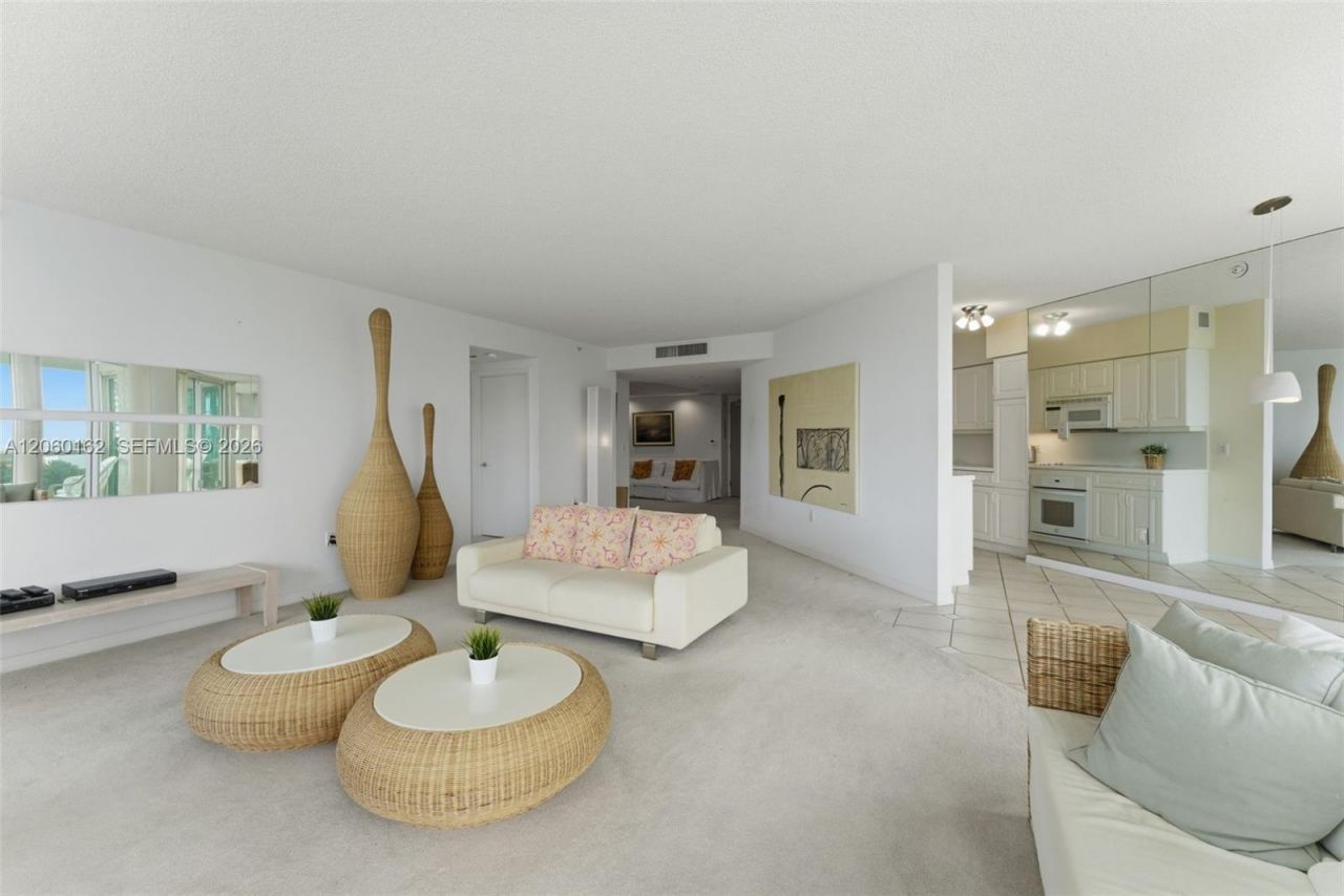 16400 Collins Ave , Unit 544, Sunny Isles Beach, FL 33160 Photo