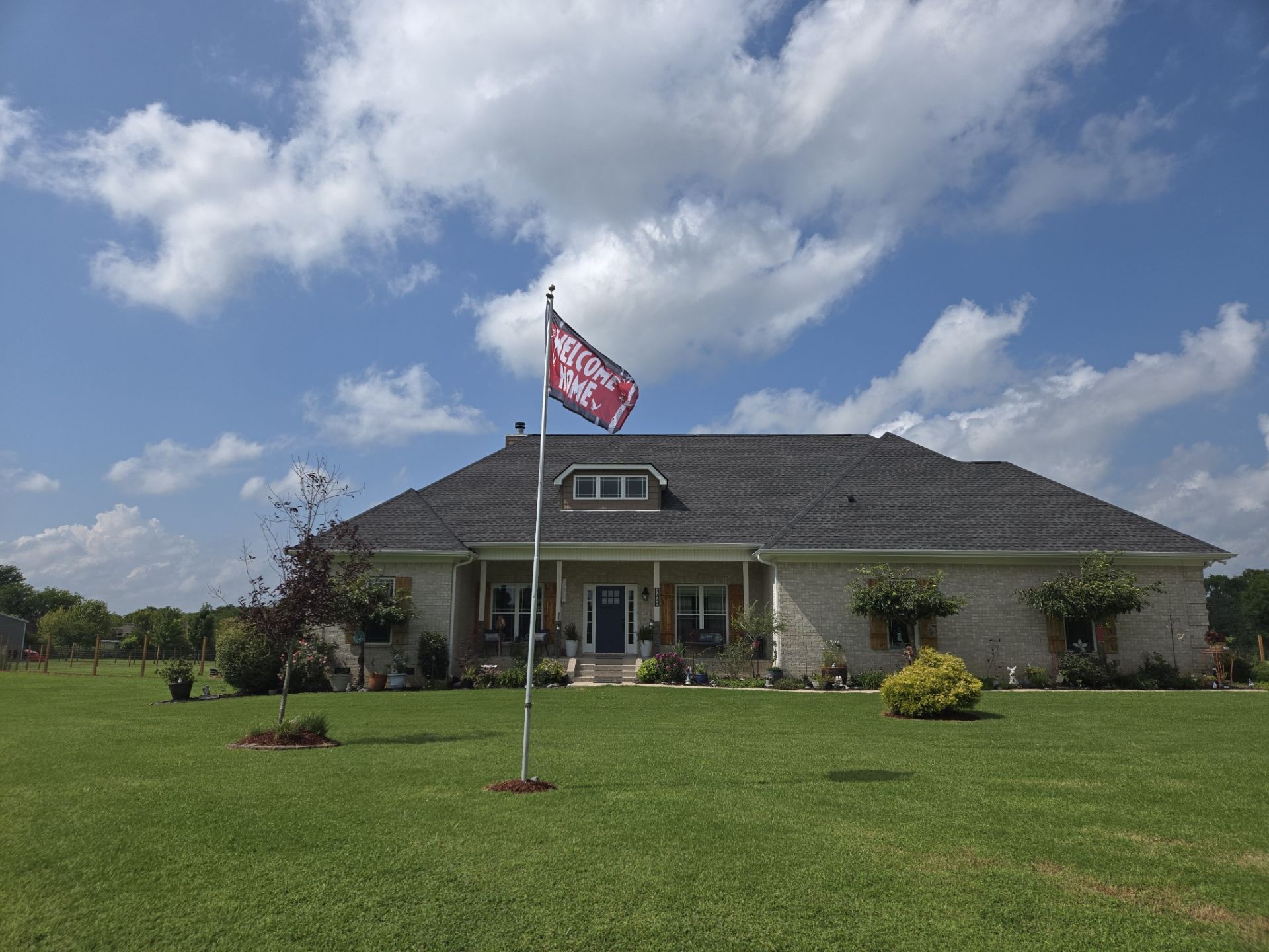 1138 Chenault Ln, Castalian Springs, TN 37031 Main Photo