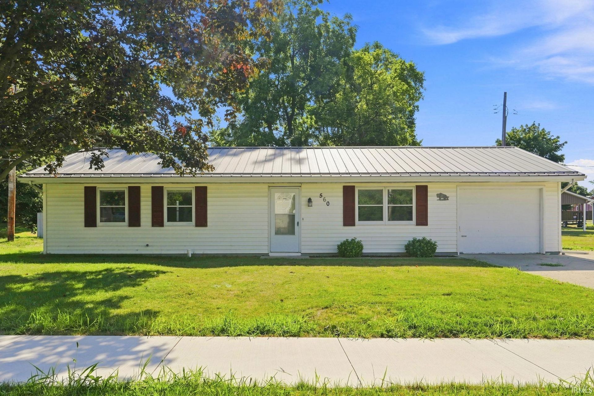 560 S Center Street, Waterloo, IN 46793 Main Photo