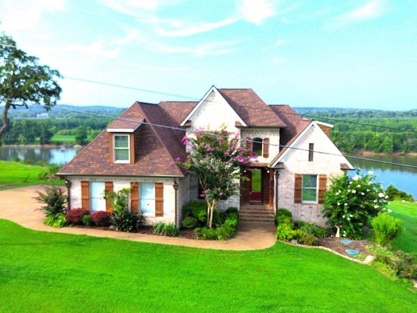 30 RIVERBEND CV, Bath Springs, TN 38311