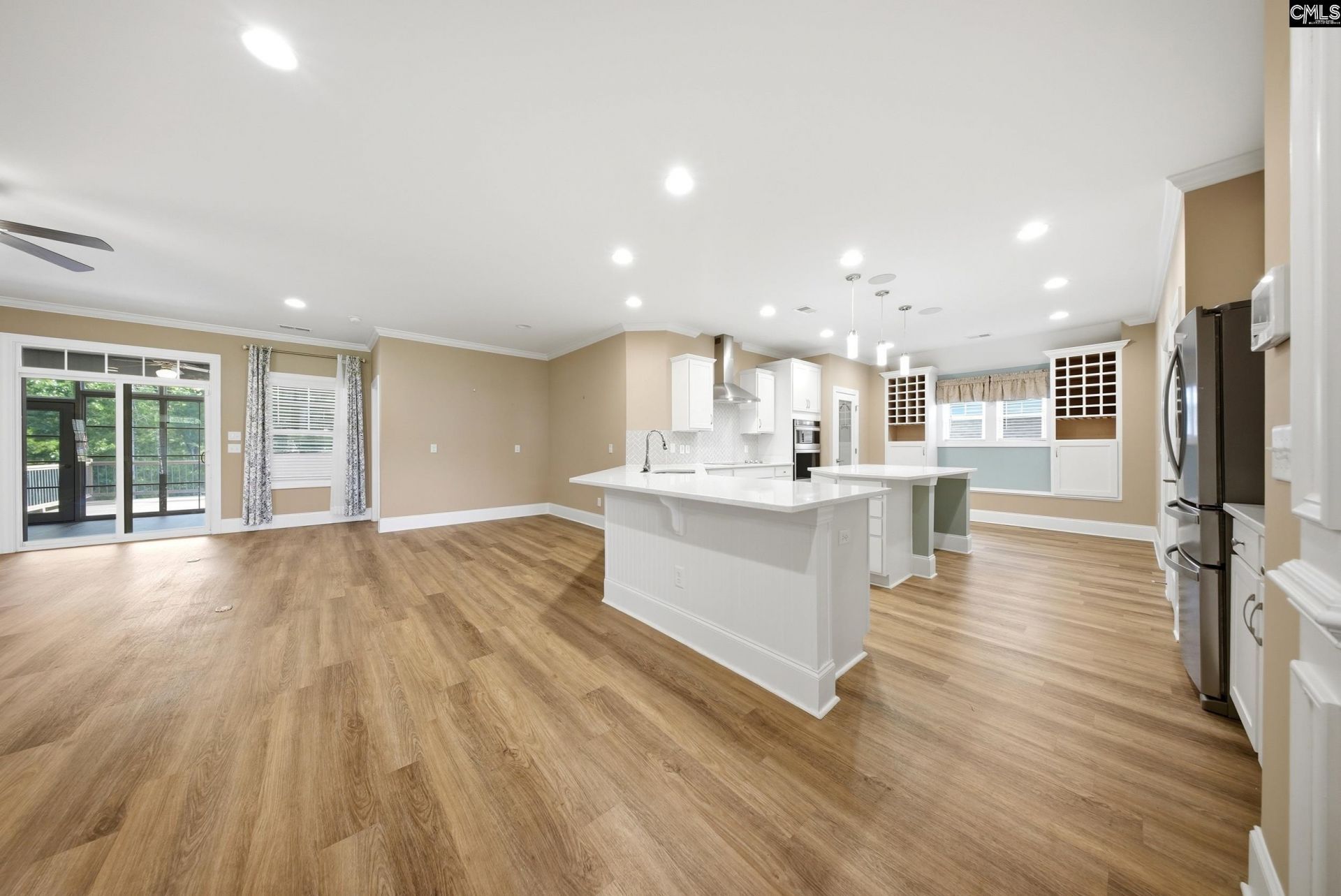 305 Daymark Drive  Photo 12