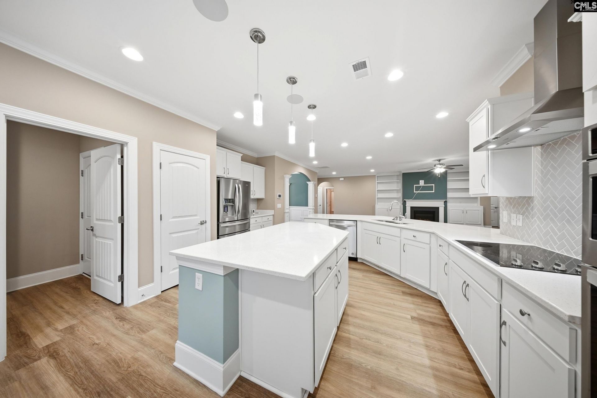 305 Daymark Drive  Photo 14
