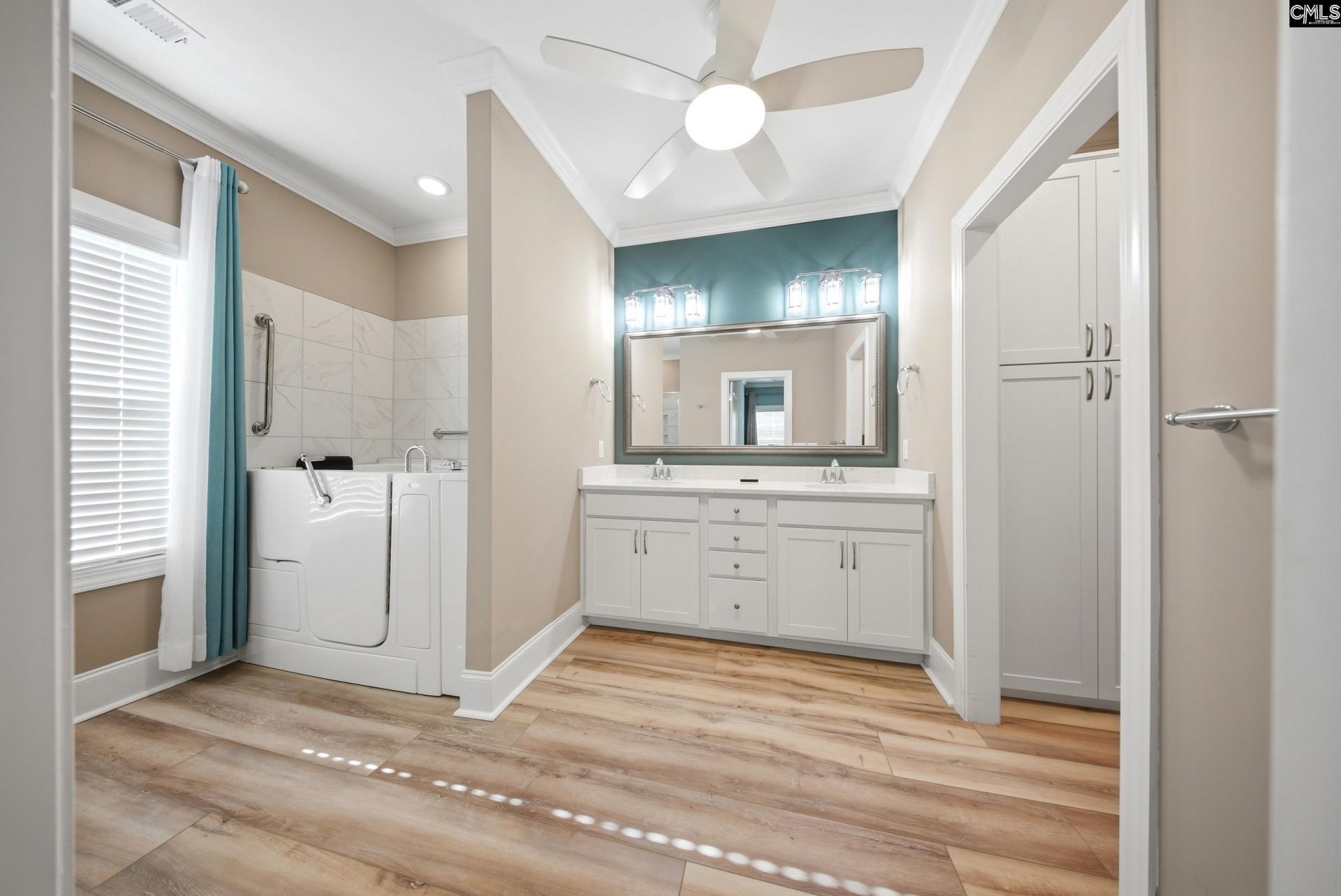 305 Daymark Drive  Photo 21