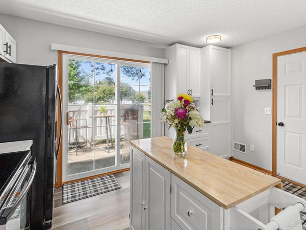 6256 158th Street W, Unit 57, Apple Valley, MN 55124