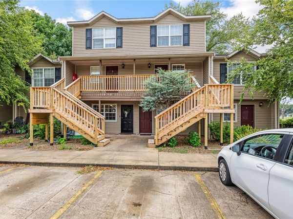 2104 N Garland Avenue , Unit 2, Fayetteville, AR 72704