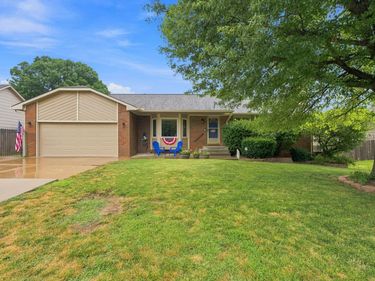 1113 N Ridgecrest, Derby, KS 67037