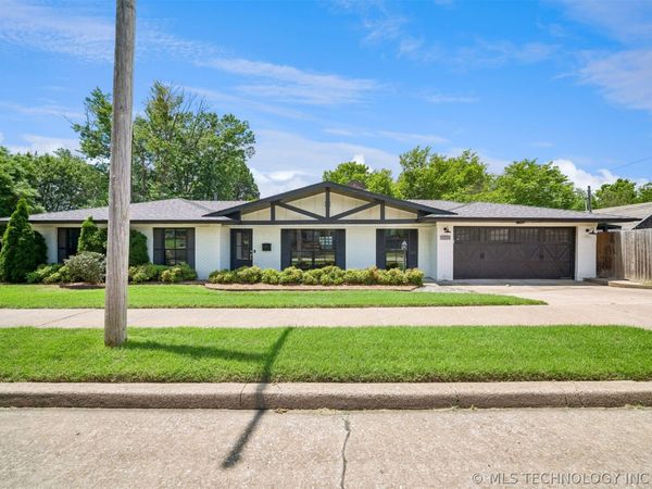 1342 S Columbia Avenue , Tulsa, OK 74104