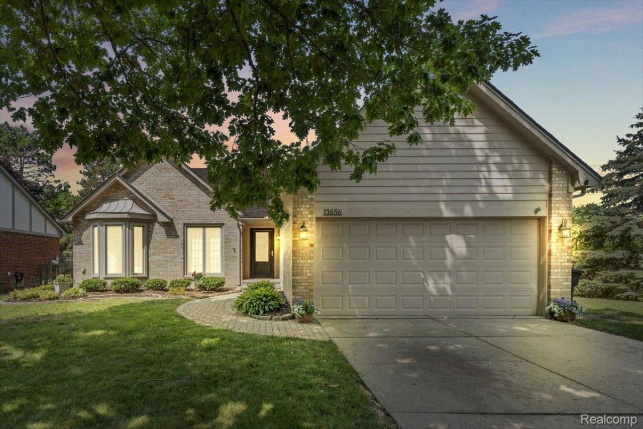 13656 Heatherwood Drive, Sterling Heights, Mi 48313 Main Photo