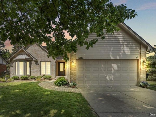 13656 Heatherwood Drive, Sterling Heights, Mi 48313