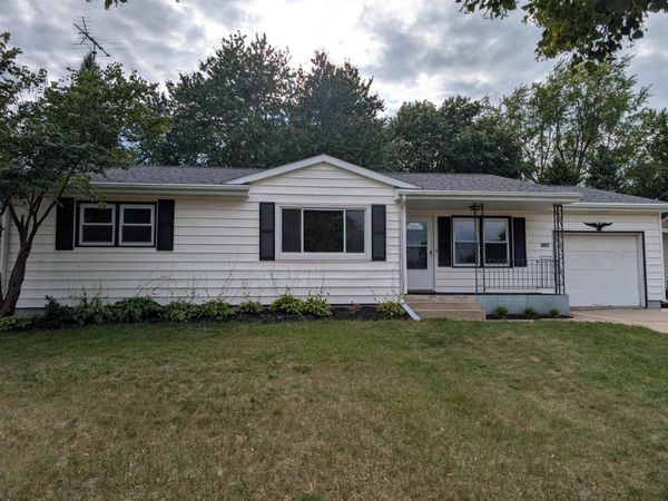 1324 Empire Court, FREEPORT, IL 61032