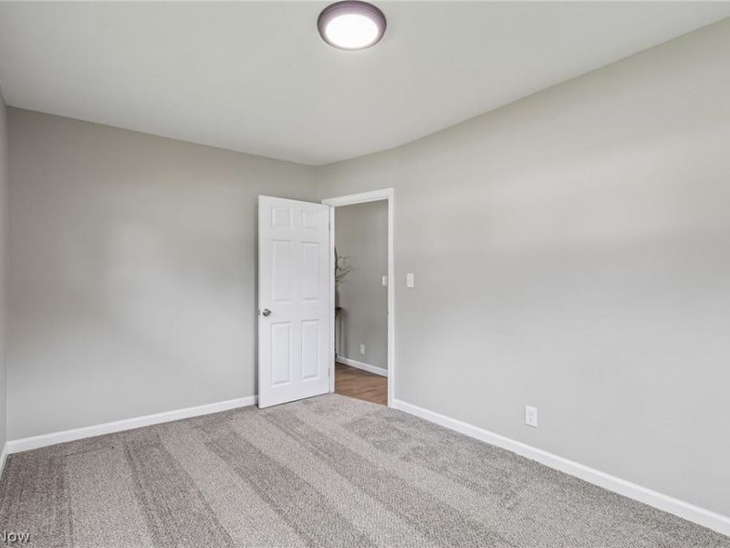 1562 Denison Avenue NW, Warren, OH 44485 Photo 17