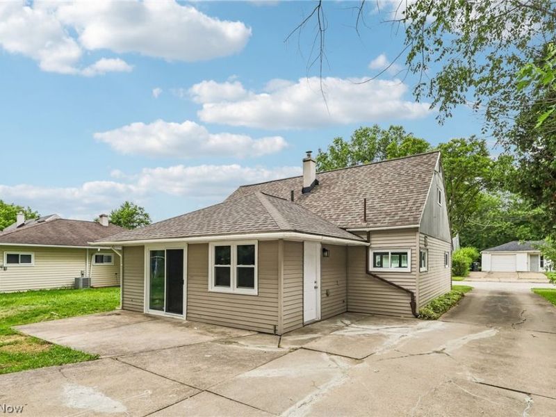 1562 Denison Avenue NW, Warren, OH 44485 Photo 25