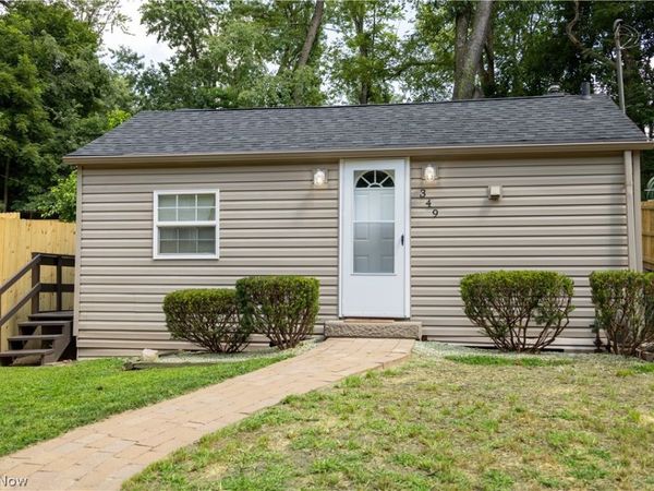 349 E Pace Avenue , Akron, OH 44319