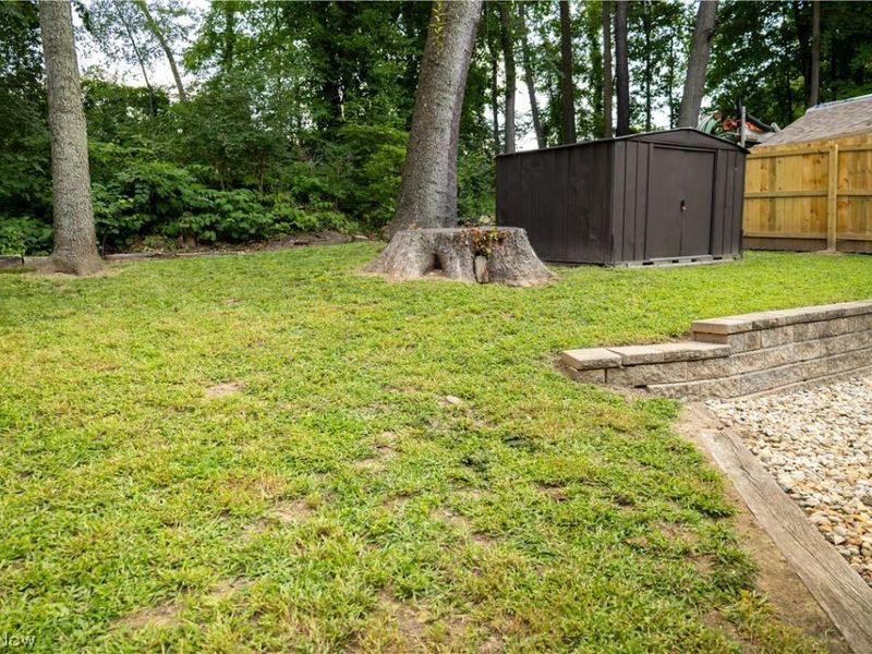 349 E Pace Avenue, Akron, OH 44319 Photo 15